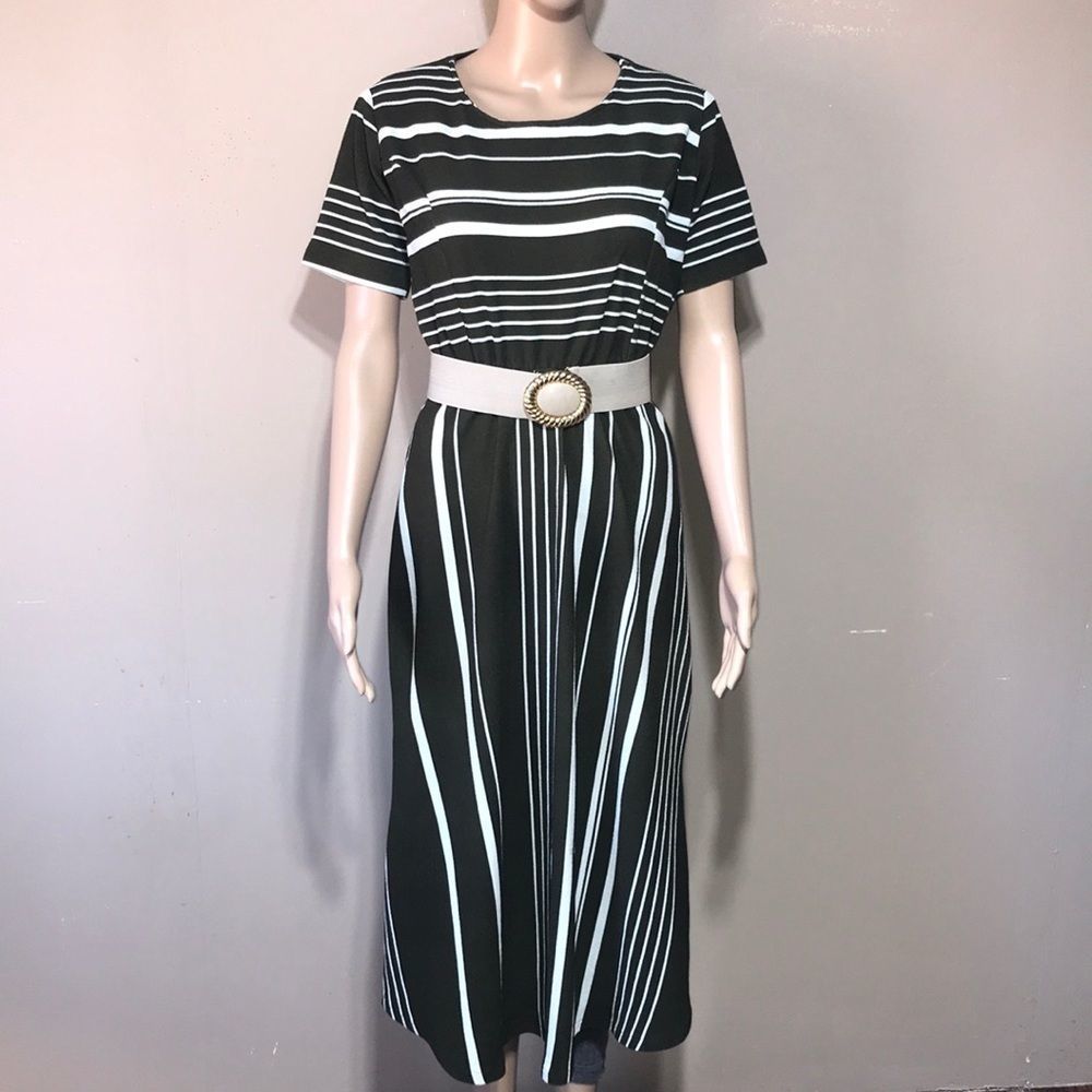 Vintage 80s handmade One of a kind fit and flare dress size Large